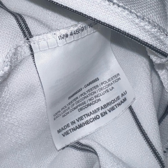 Nike- White collared shirt - Picture 6 of 6